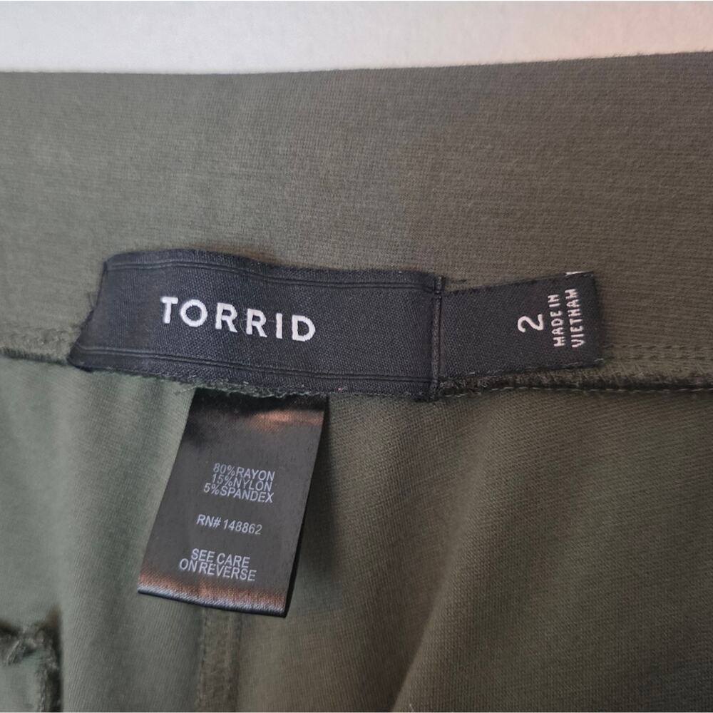TORRID Relaxed Fit Jogger Lightweight Ponte Mid-Rise Pant In Green Plus Size 2X - Picture 4 of 13